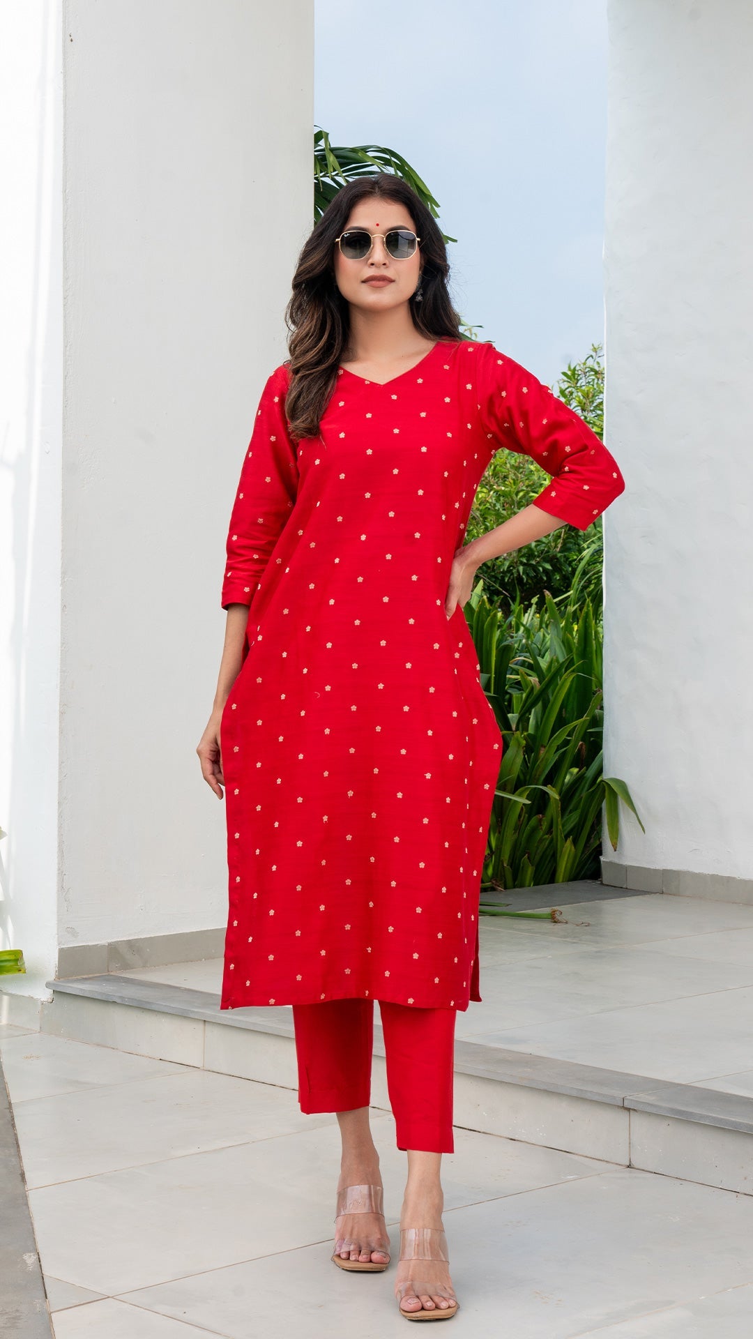 Shriya Kurta Set In Chanderi Silk - Red