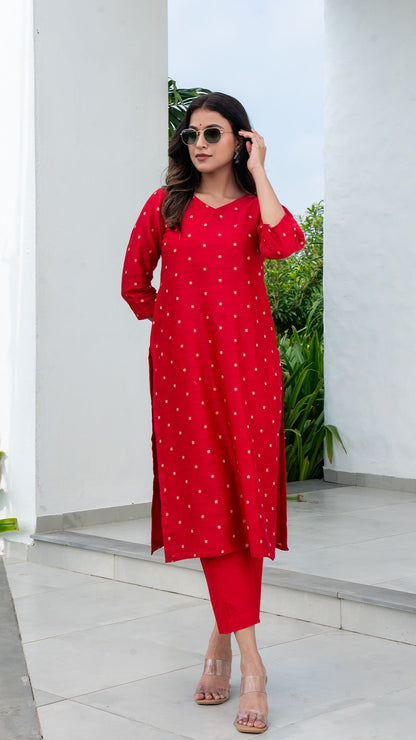 Shriya Kurta Set In Chanderi Silk - Red