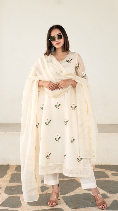 Kriya - Pristine White Embroidered Kurta Set In Chanderi Silk