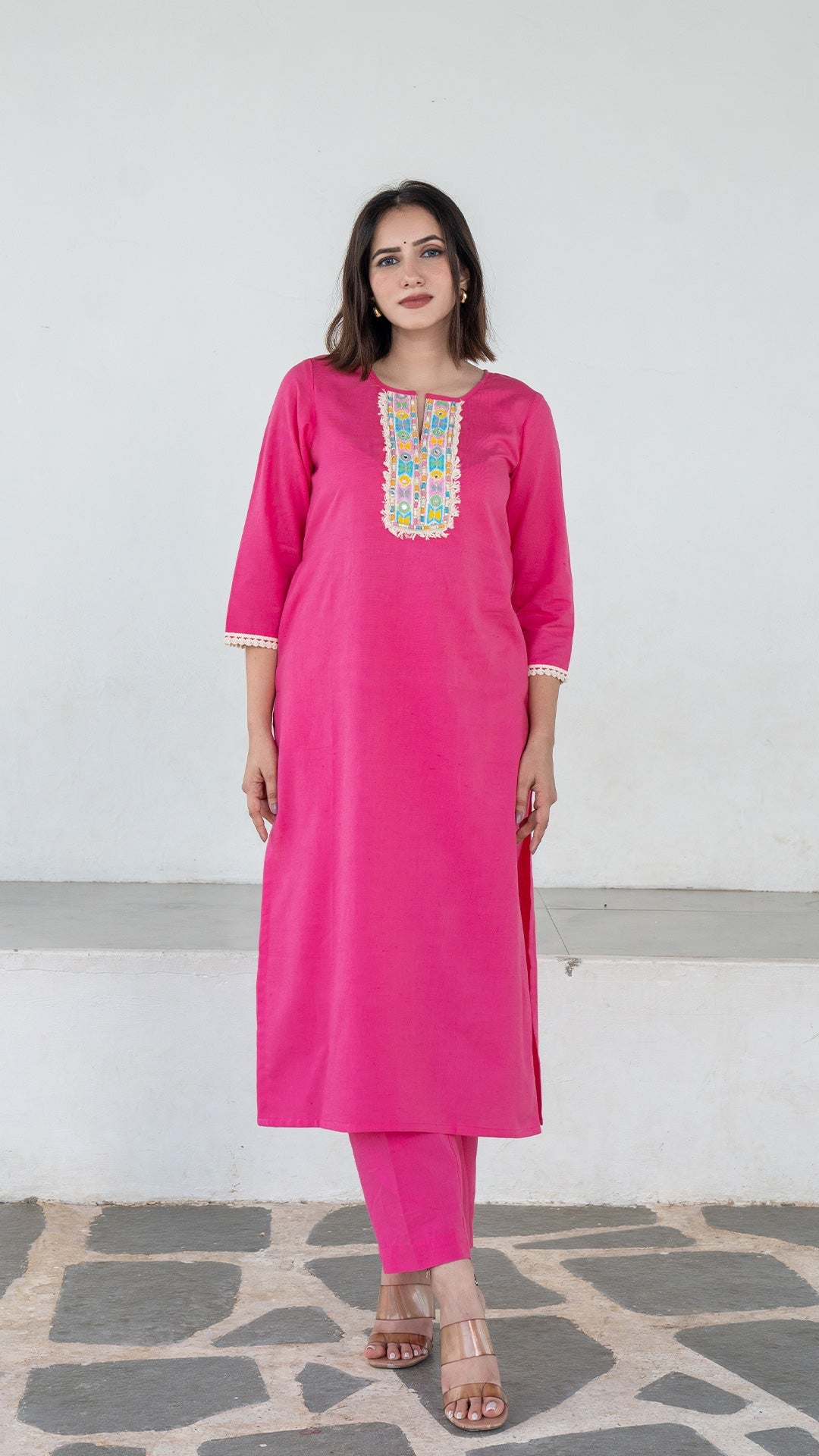 Blush Pink Cotton Kurta With Embroidered Patch