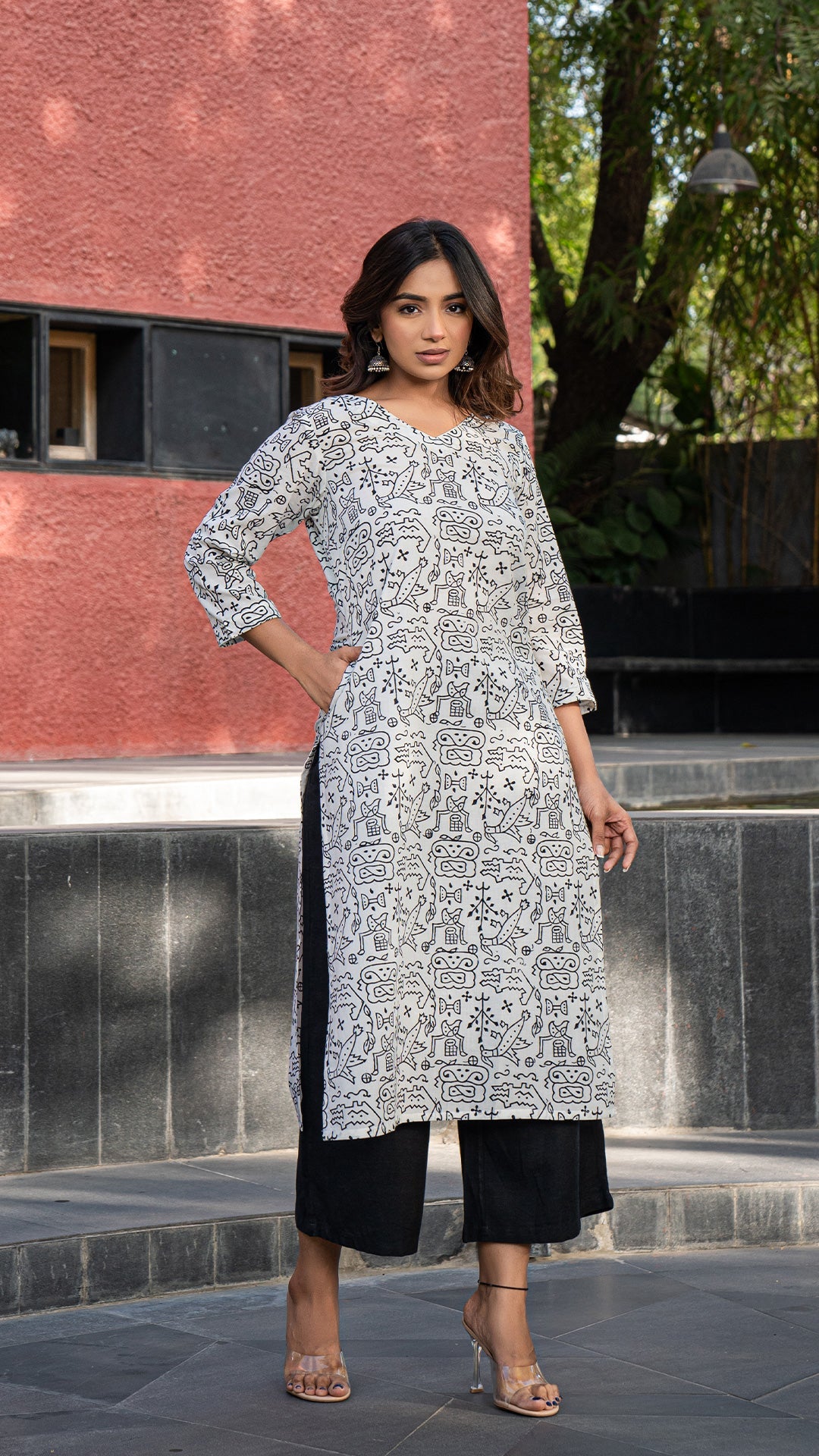 Aarya Hand Block Cotton Kurta - Black and White