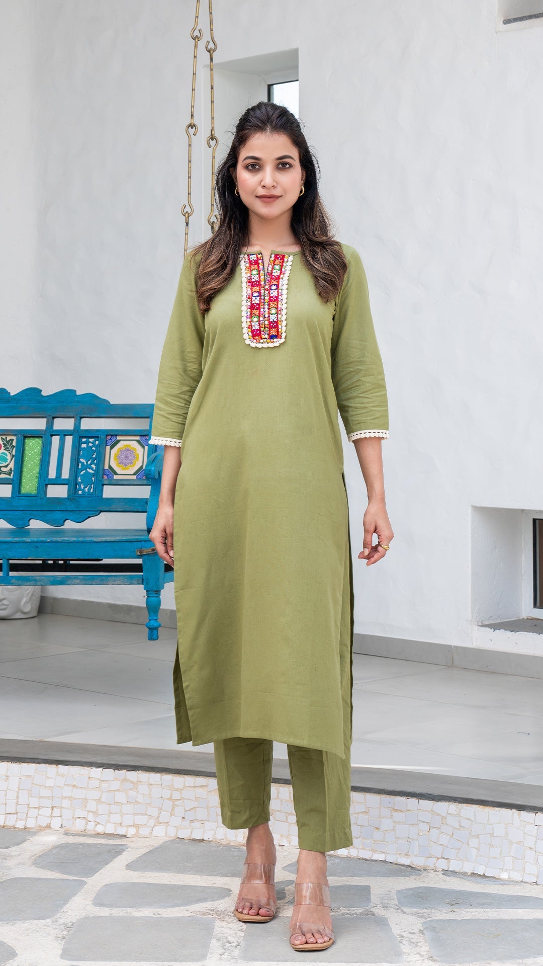 Olive Green Cotton Kurta With Embroidered Patch