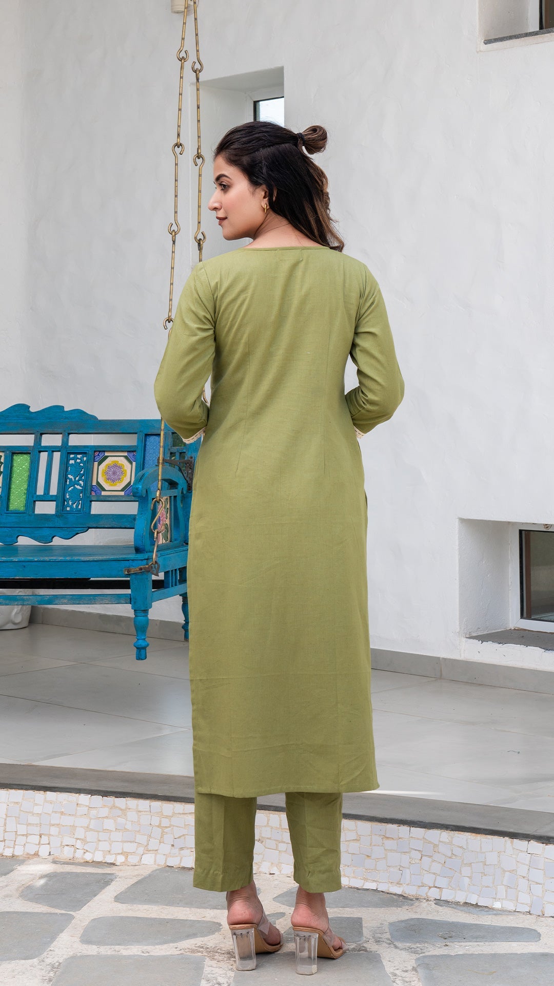 Olive Green Cotton Kurta With Embroidered Patch