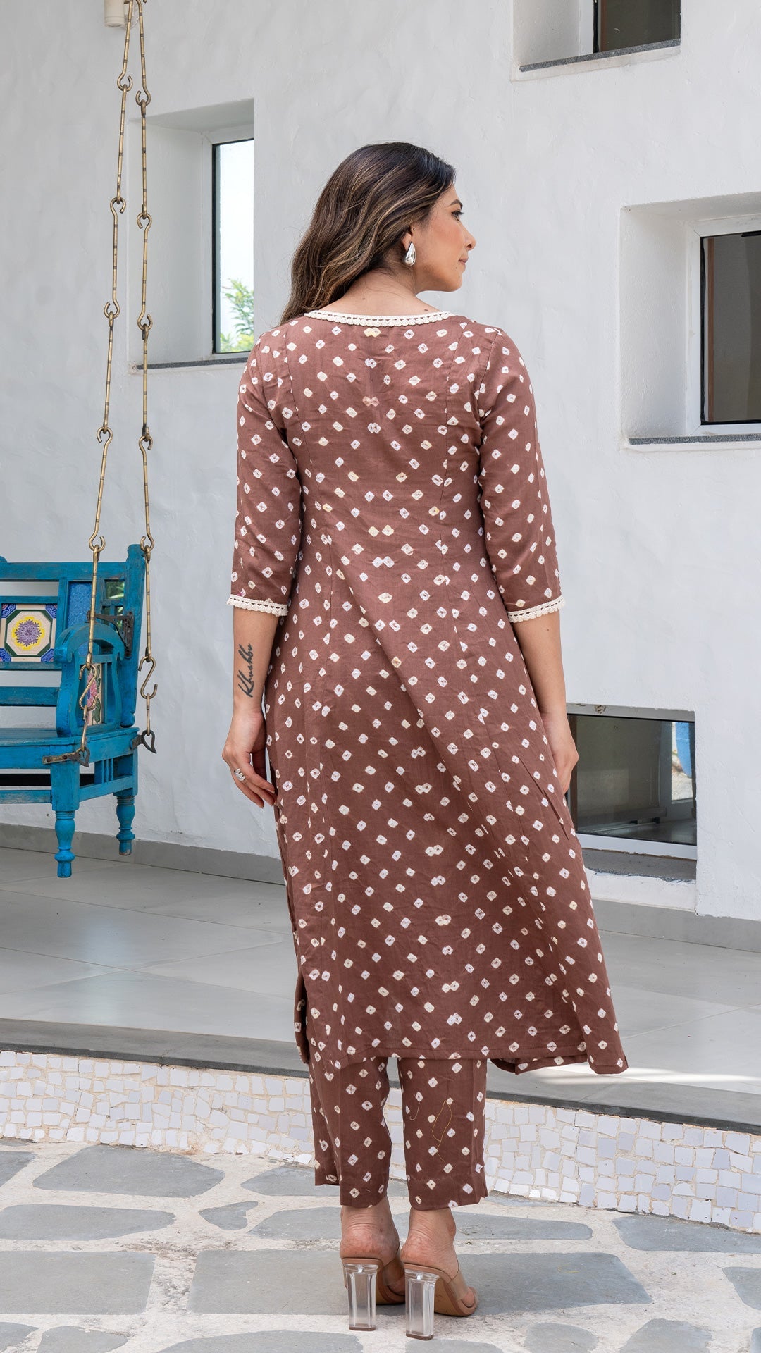 Brown Bandhani Cotton Kurta With Embroidered Patch