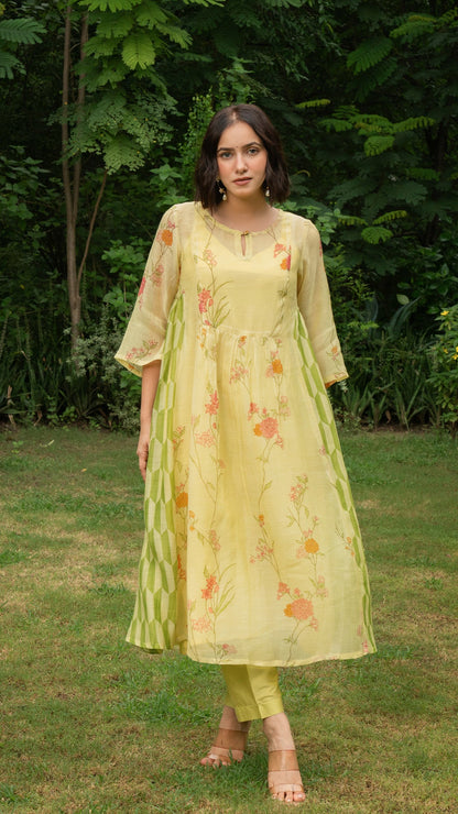 Sarah Chanderi Pleated Kurta - Green