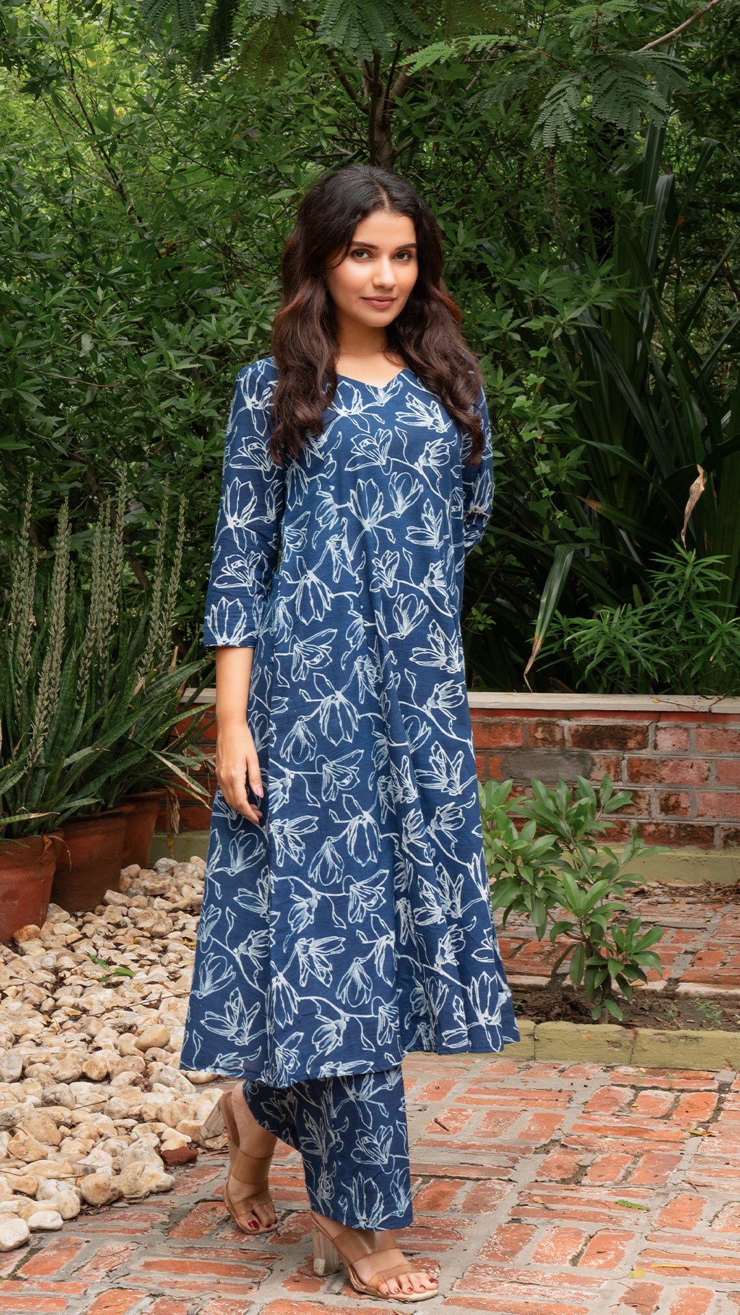 Anaisha Dabu Block Print Kali Kurta In Cotton - Indigo