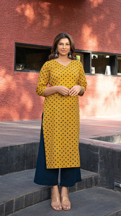 Aadhira Mustard Lotus Ajrakh Natural Dyed Cotton Kurta