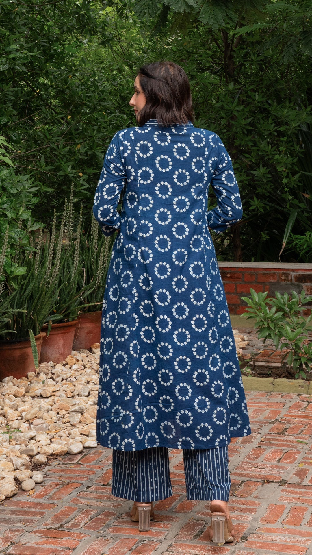 Ruhani Hand Block Cotton Kurta - Indigo