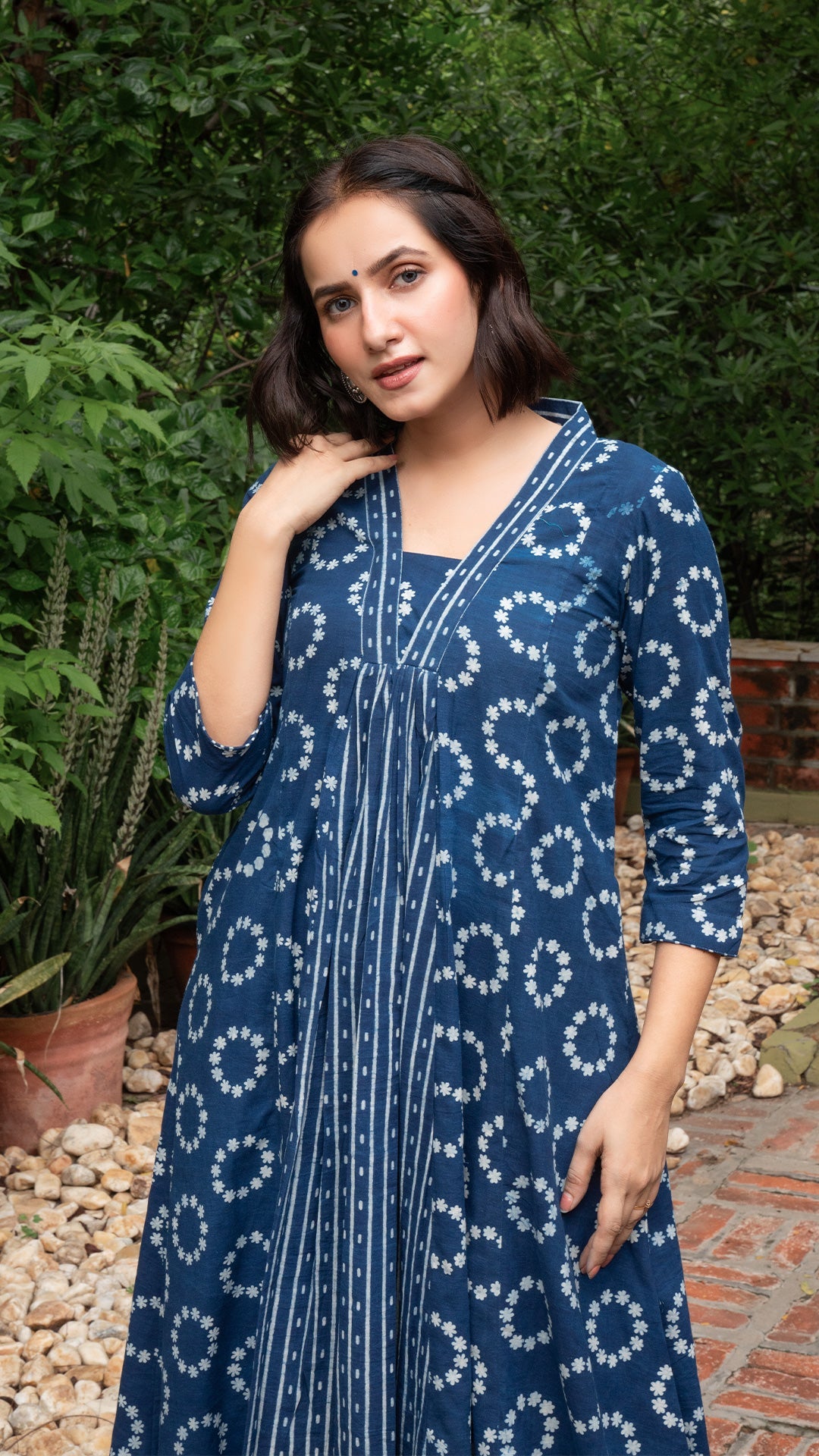 Ruhani Hand Block Cotton Kurta - Indigo