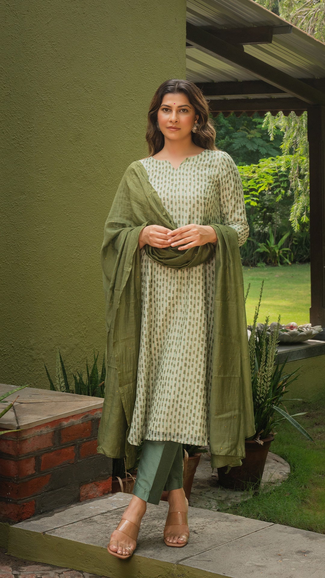 Dhriti Mul Chanderi Kali Kurta - Green