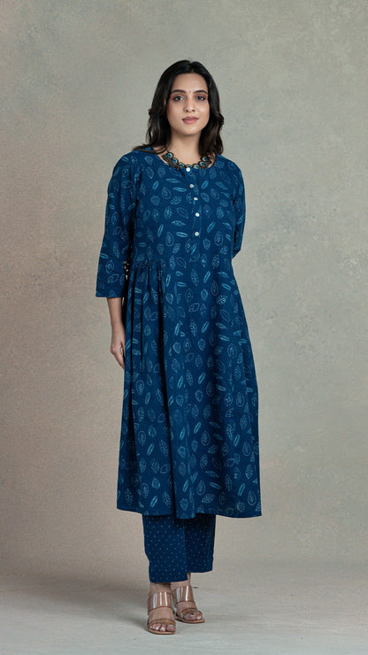 Richa Dabu Hand Block Cotton Kurta - Indigo