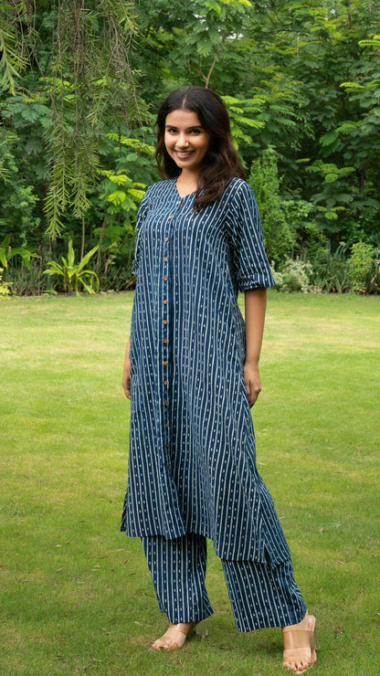 Aashika Dabu Hand Block Cotton Kurta - Indigo