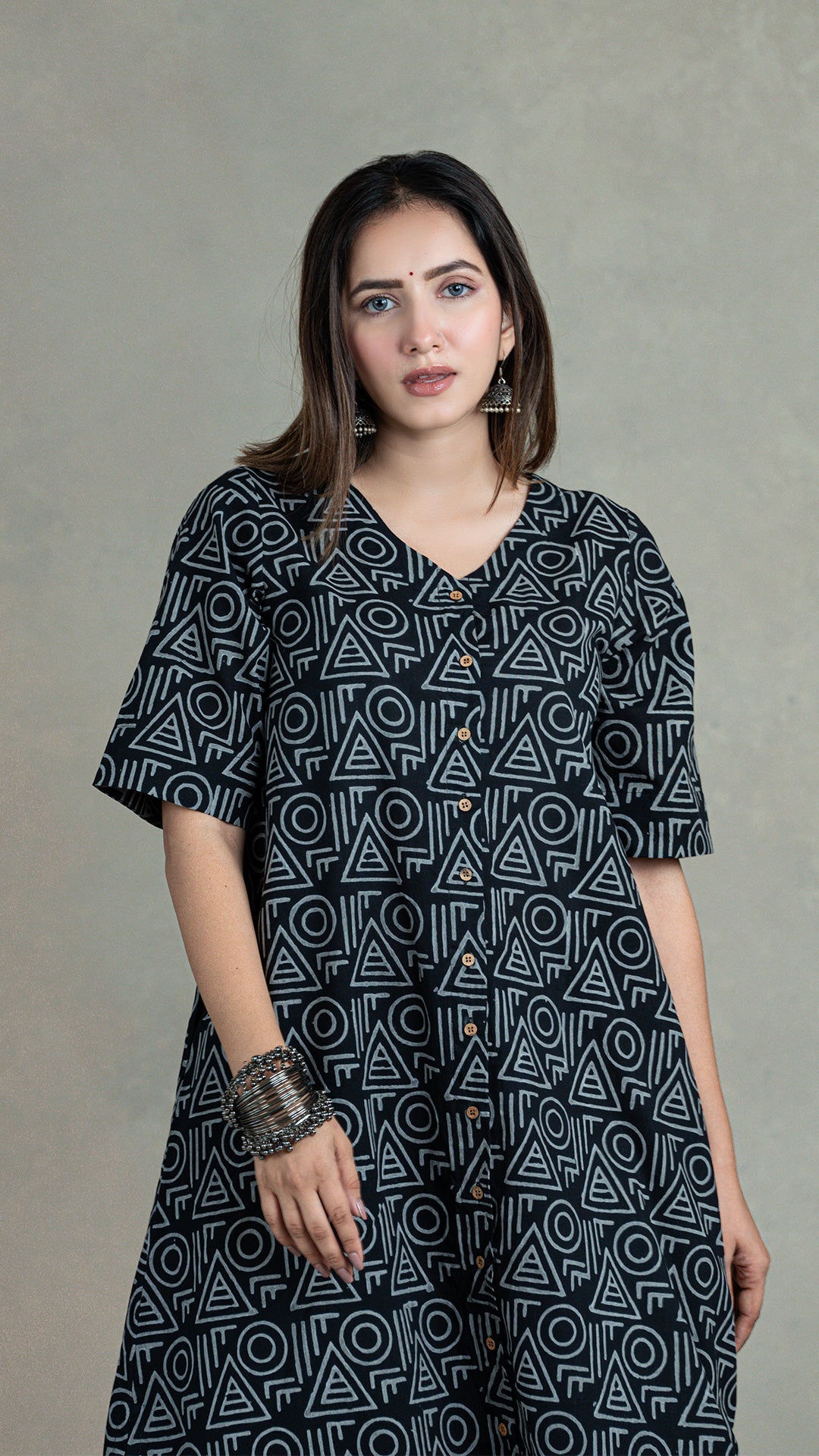 Triangles & Circles Hand Block Cotton Kurta - Black