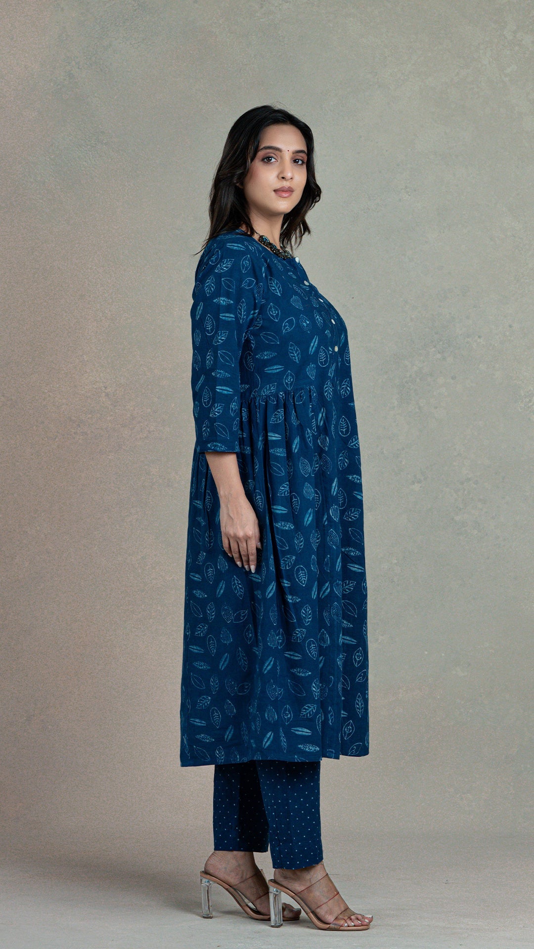 Richa Dabu Hand Block Cotton Kurta - Indigo