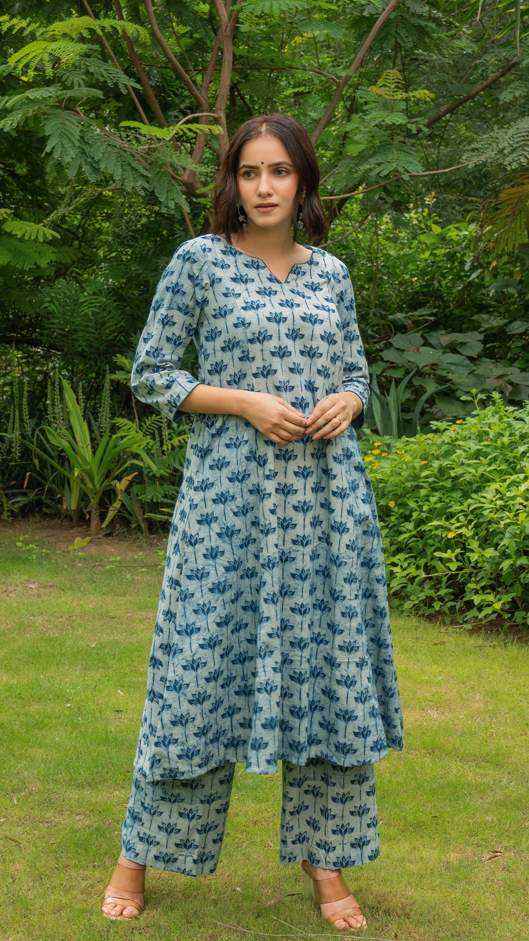 Aiza Dabu Hand Block Cotton Kurta - Indigo