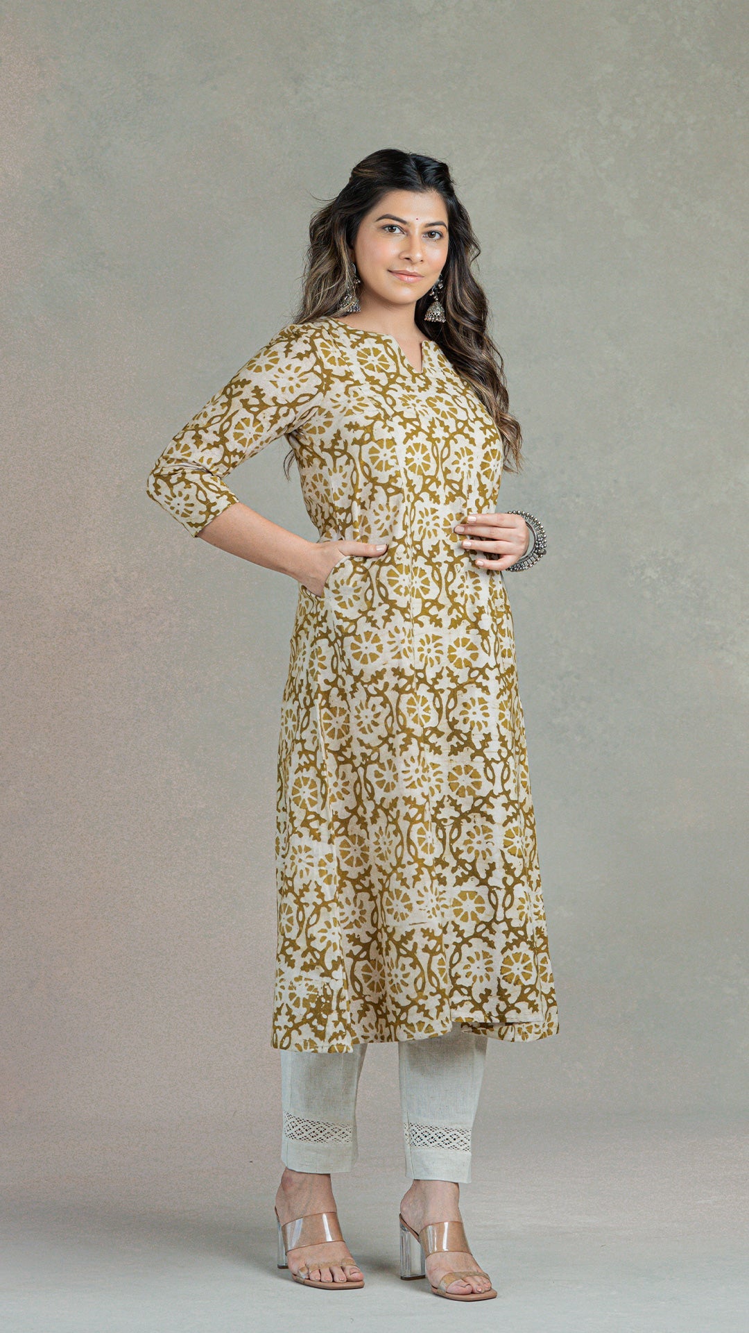 Batik Floral Jaal Kali Cotton Kurta - Sand