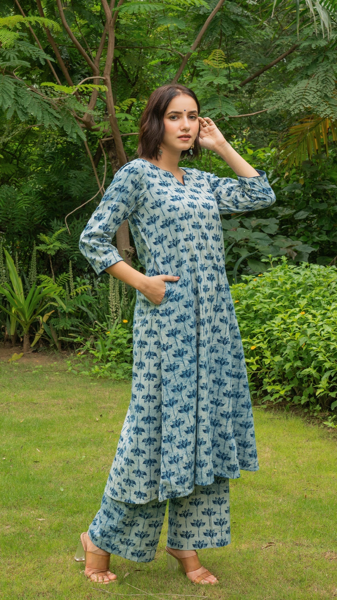 Aiza Dabu Hand Block Cotton Kurta - Indigo