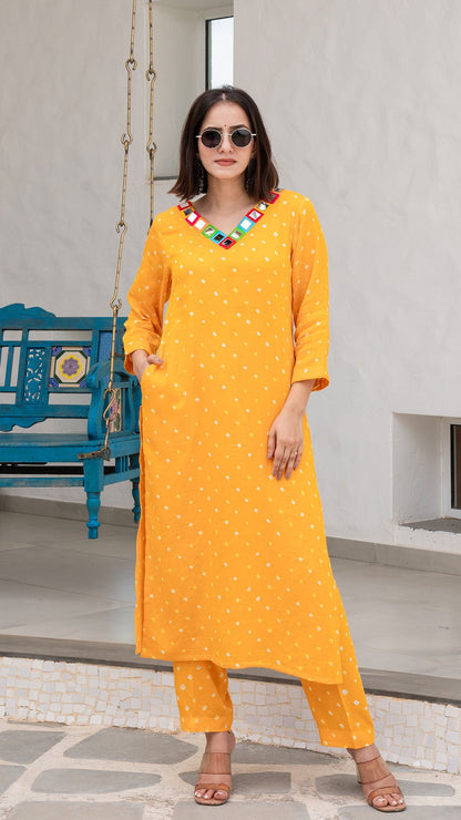 Yellow Bandhani Cotton Kurta With Embroidered Patch