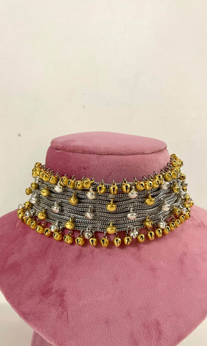 Broad Ghungroo Choker & Studs Combo