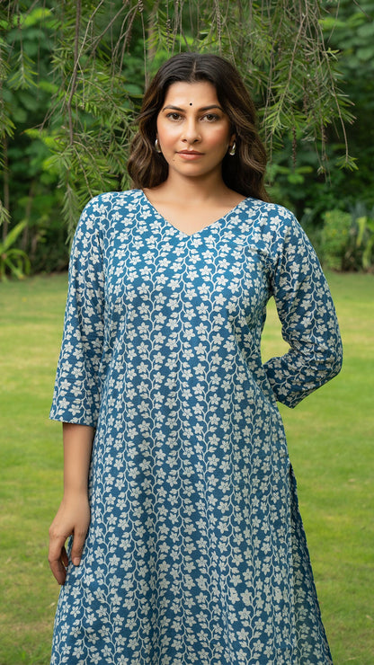 Veda Dabu Hand Block Cotton Kurta - Indigo