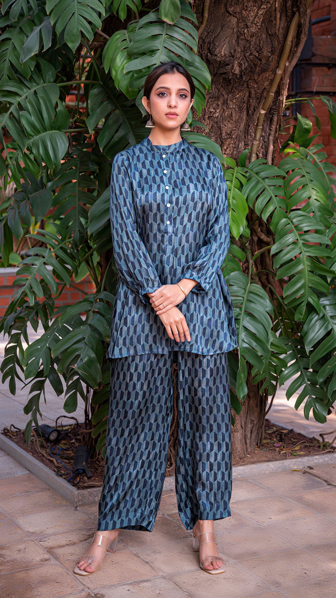 Emmi Geometric Print Silk Short Kurta + Pants - Indigo