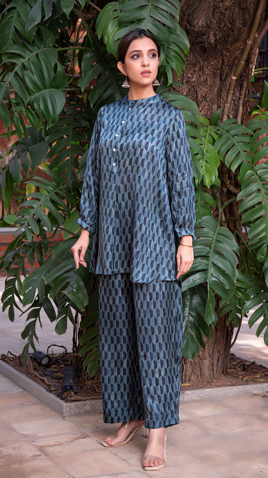 Emmi Geometric Print Silk Short Kurta + Pants - Indigo