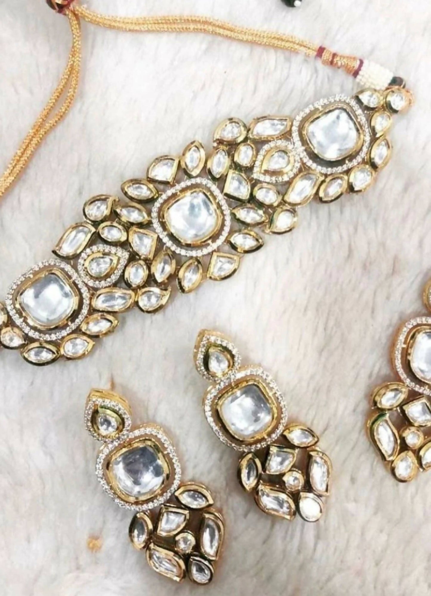 INAYAT - SET OF POLKI CHOKER AND DROP EARRINGS