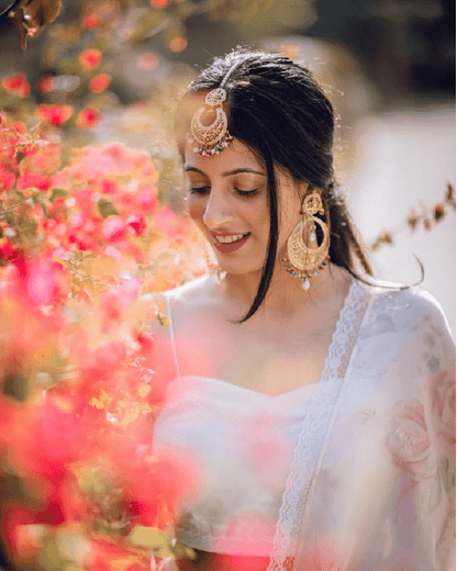 WHITE TIERED LEHENGA