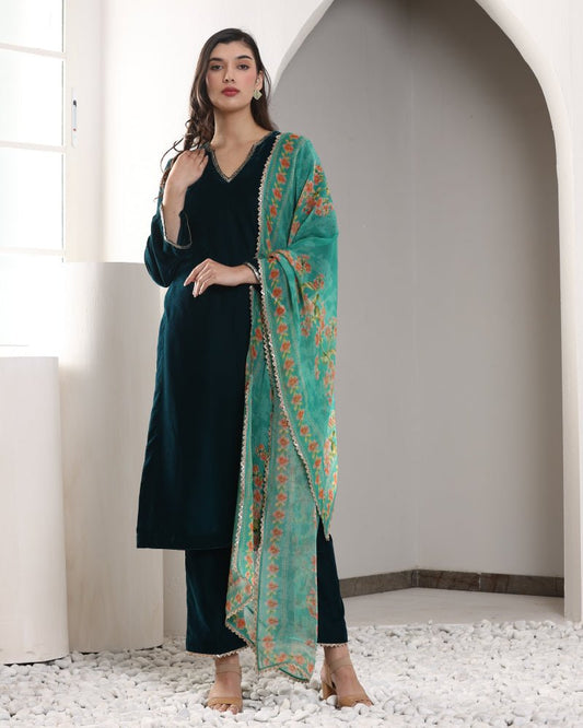 BOTTLE GREEN BLOSSOM SET WITH DUPATTA