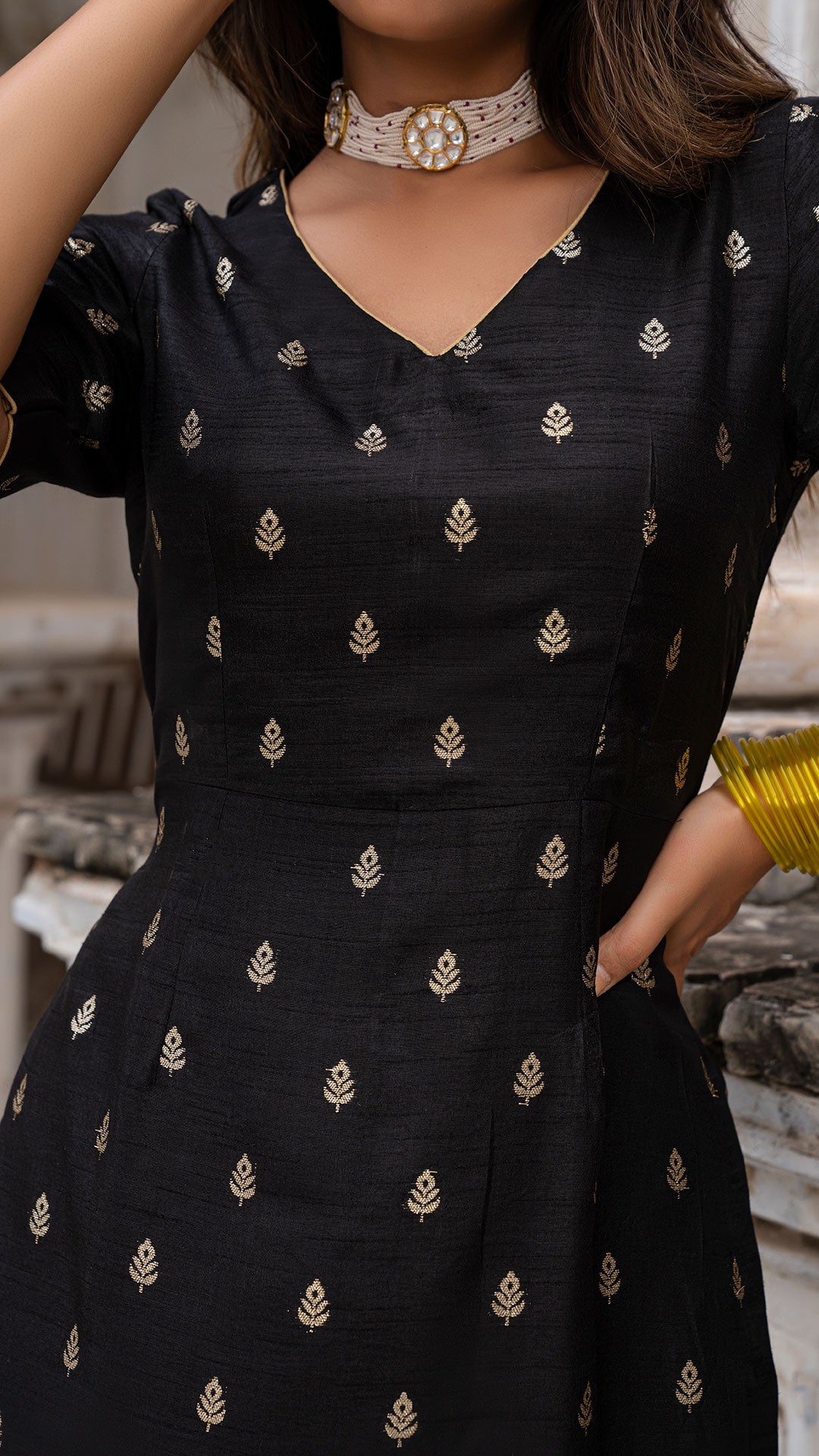 Amee Black Kurta Set In Silk