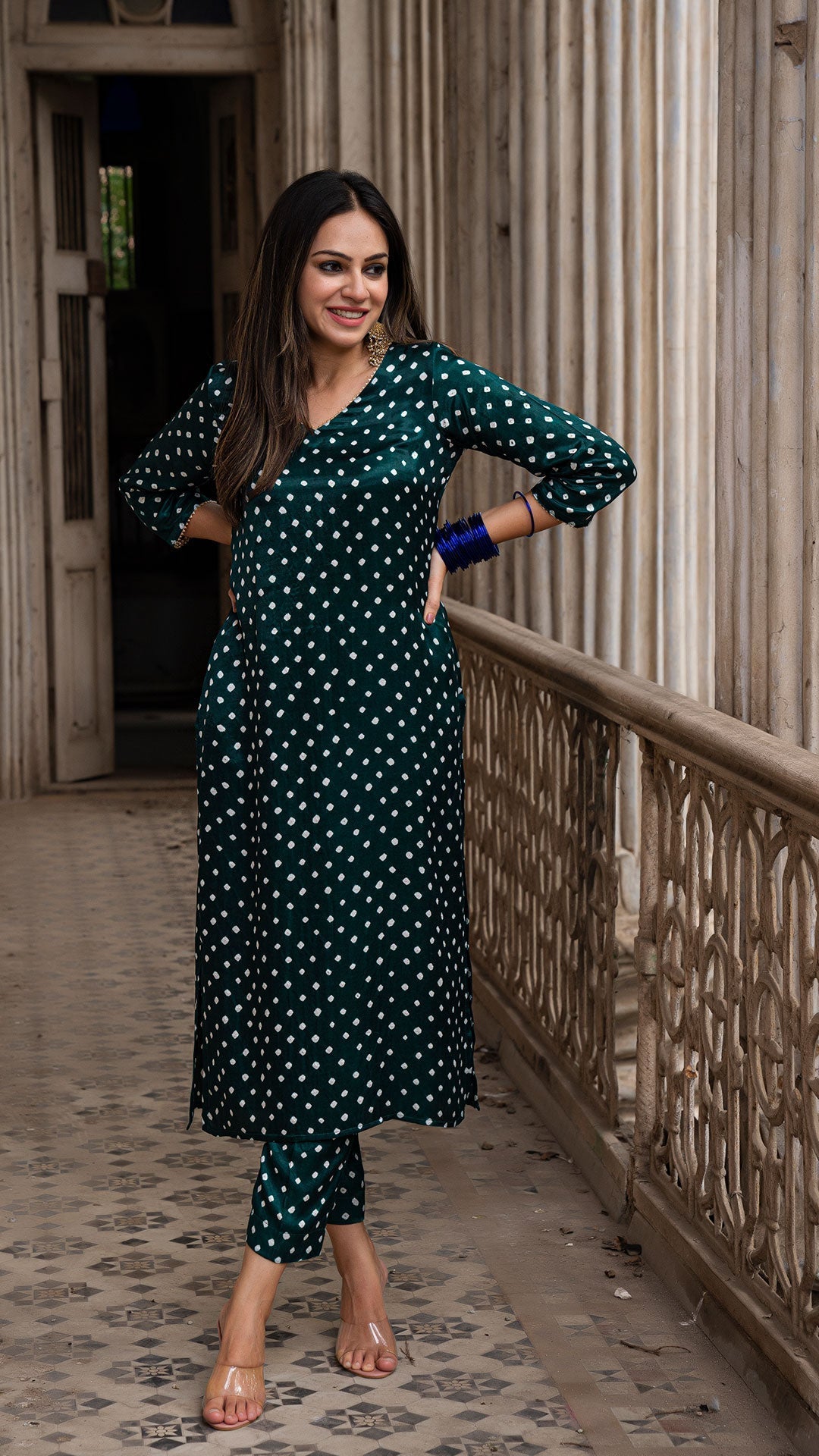 Bandhani Kurta Set In Silk - Dark Green