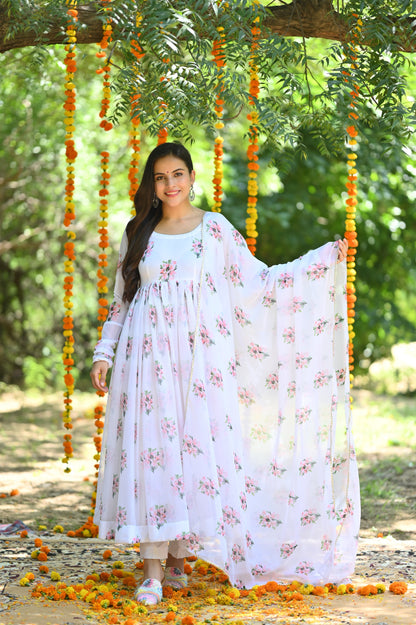 White Flower Bunch Anarkali Set