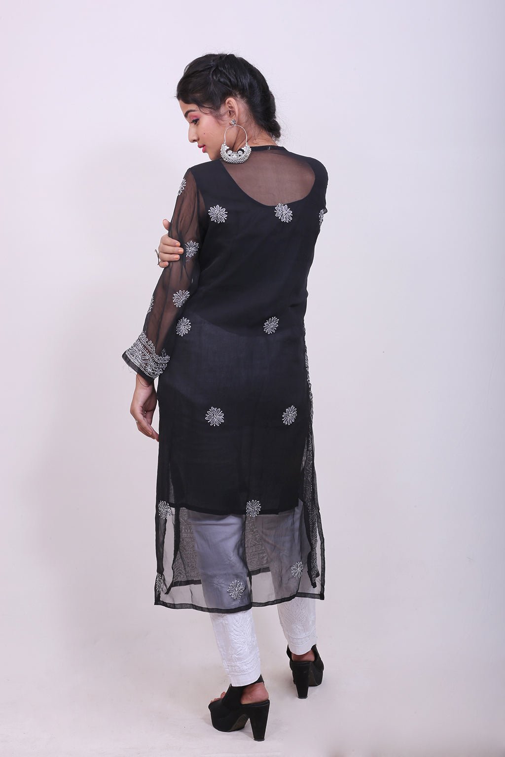 Chikankari Leher Heavy Embroidered Kurti