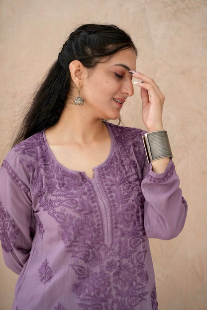 Gulbahar Chikanakri kurti in Grape purple