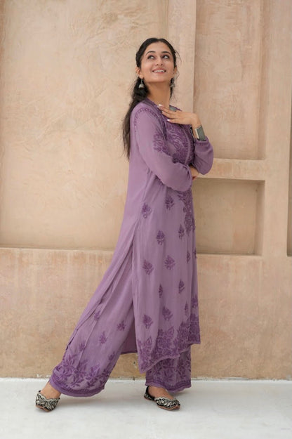 Gulbahar Chikanakri kurti in Grape purple