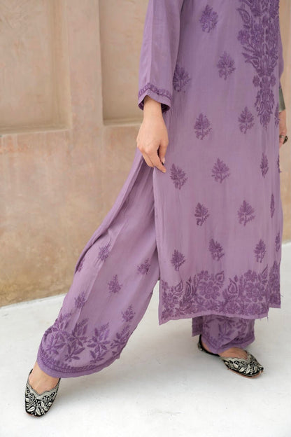 Gulbahar Chikanakri kurti in Grape purple